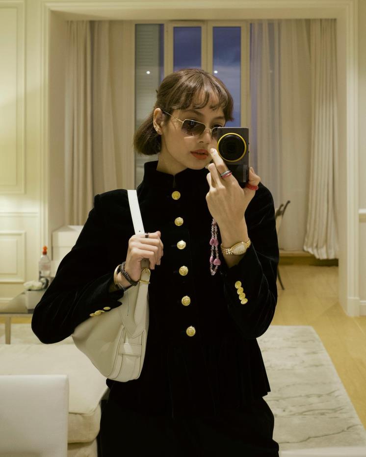 Young & Rich å°±æ˜¯è¿™æ ·ï¼�“酷酷â€�æ—¶å°šæ�é…�高级ç� å®�å’Œæ‰‹è¡¨é€ å�‹